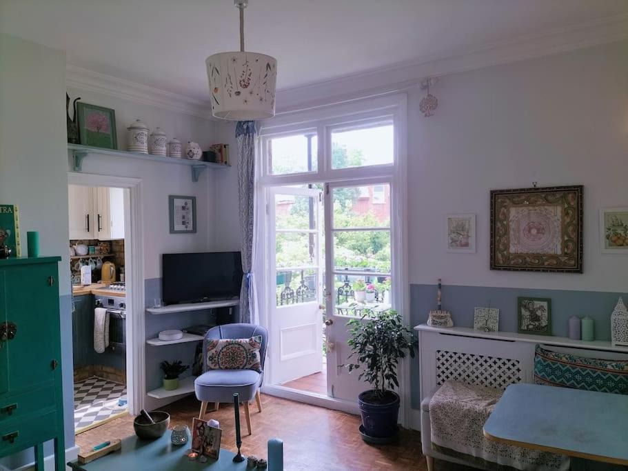 Appartement Charming London With Balcony Extérieur photo