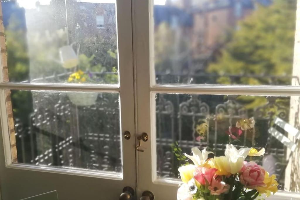 Appartement Charming London With Balcony Extérieur photo
