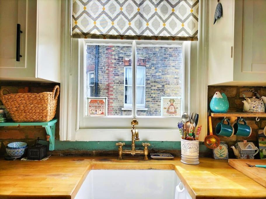 Appartement Charming London With Balcony Extérieur photo